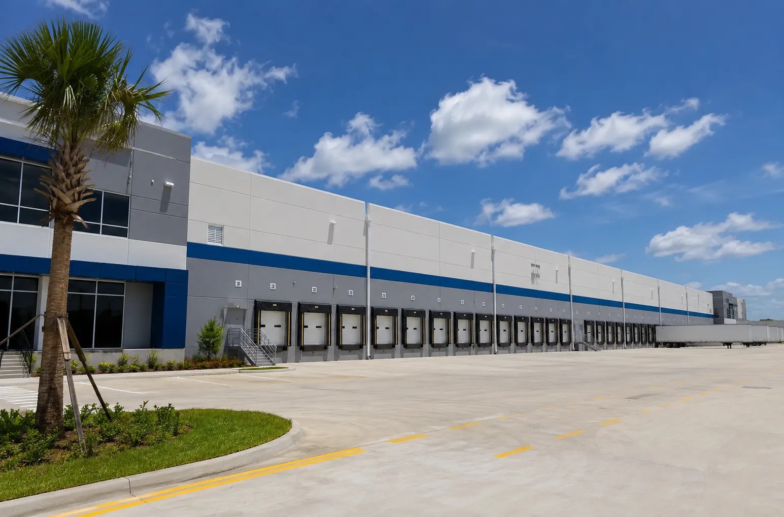 Citi Cleaning crew servicing a warehouse facility in Polk County