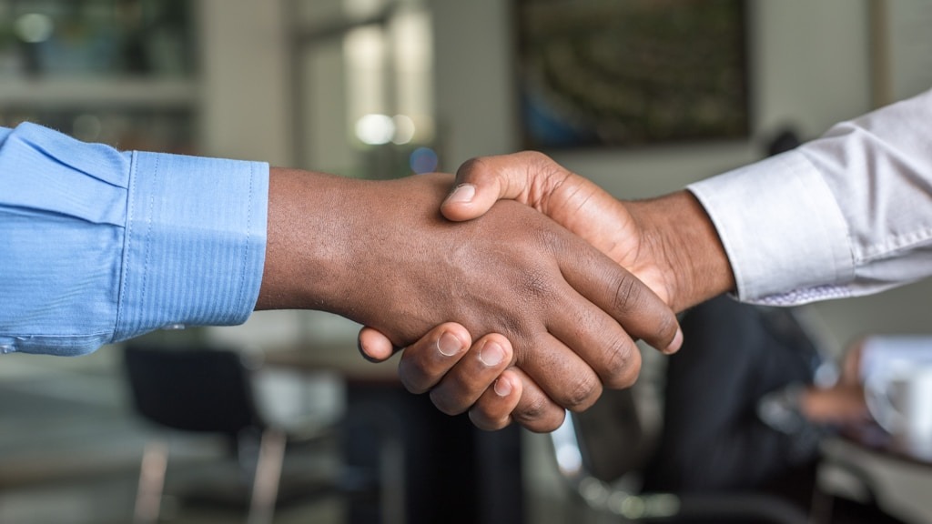 Commercial Building Cleaning: A Property Manager’s Complete Guide to Vendor Selection